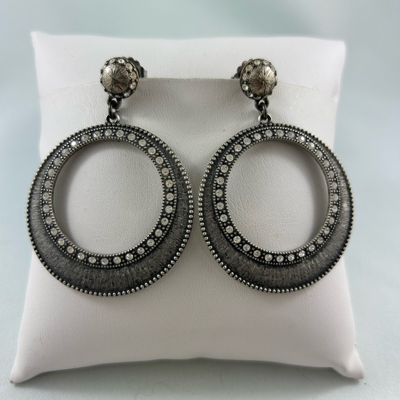 Lia Sophia statement earrings. - Picture 1 of 5